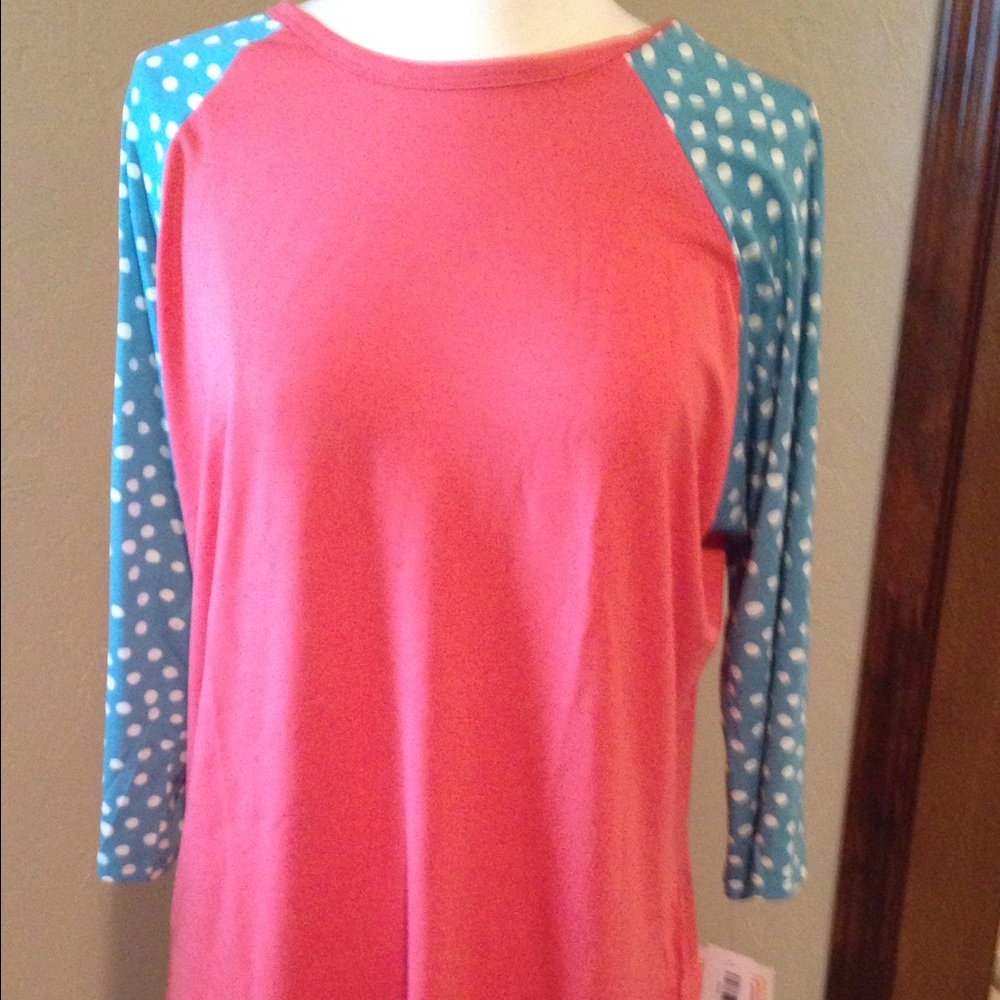 Lg. Randy. 96% Polyester, 4% Spandex.
